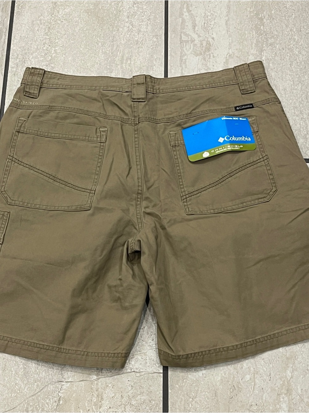 Columbia Ultimate ROC Shorts Khaki Tan Hiking Utility Men Sz 36 Omni-Shield NWT - Picture 3 of 14